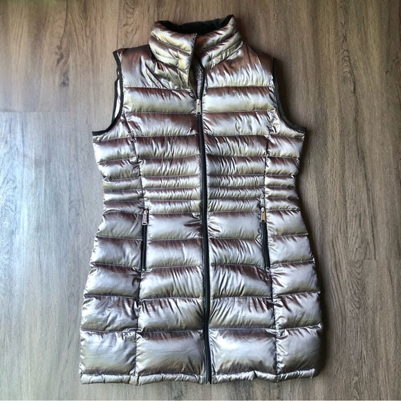 Andrew Marc Puffer Vest Women’s L Silver Premium Down Packable Full Zip No Hood - Picture 1 of 10